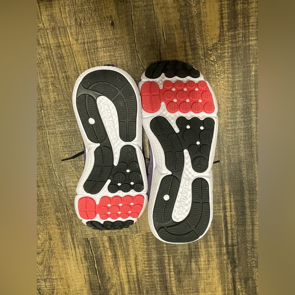 Under Armour Women’s Size 8.5 Running Shoes - Picture 6 of 7